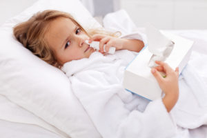 При первых признаках простуды у ребенка